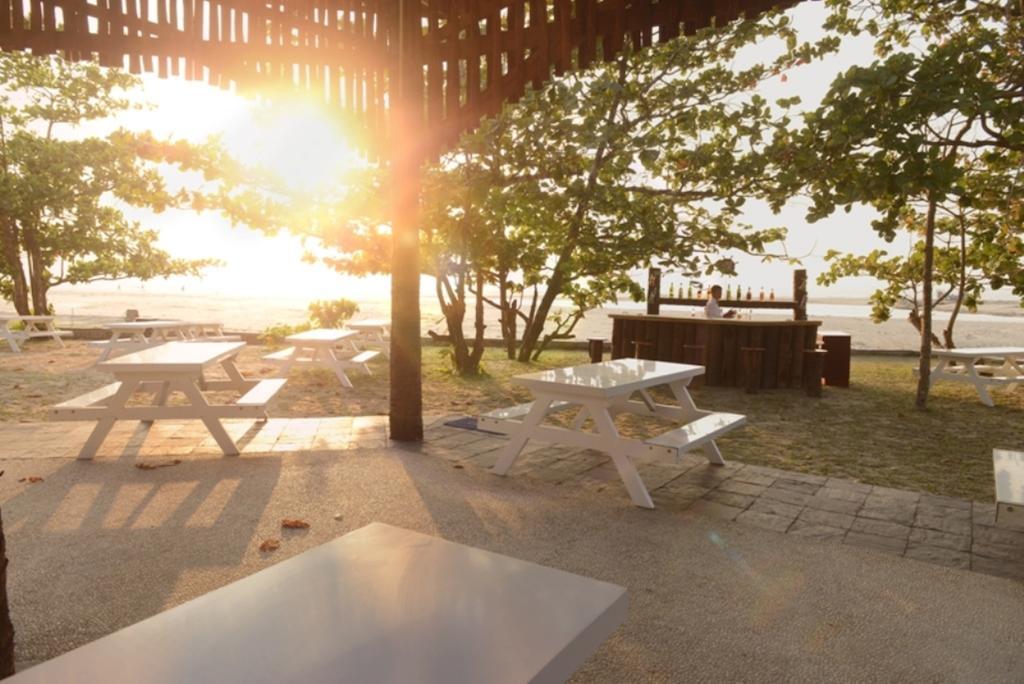 Ocean Front Campgrounds Ngwesaung Esterno foto